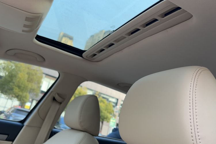 Used Skoda Octavia 2015 Classic Model 1.6L Automatic Yijie Version Interior 8