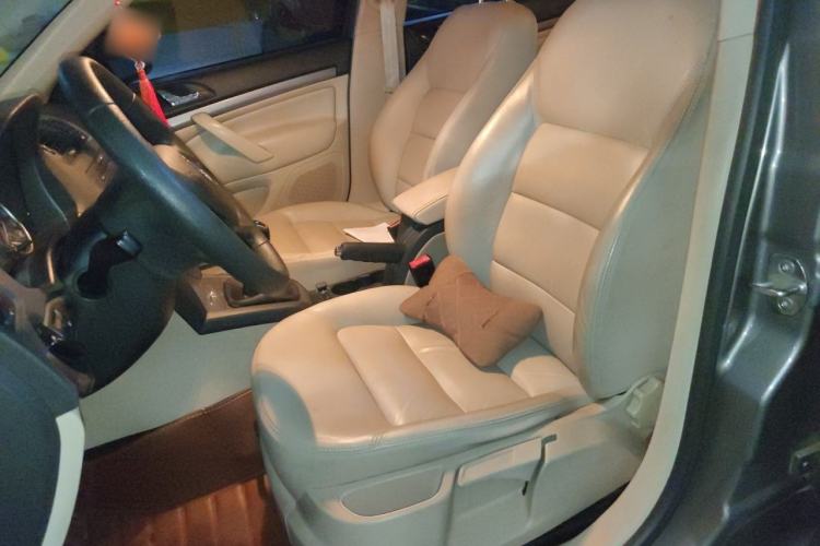 Used Skoda Octavia 2015 Classic Model 1.6L Manual Yijie Edition Left Front Seat