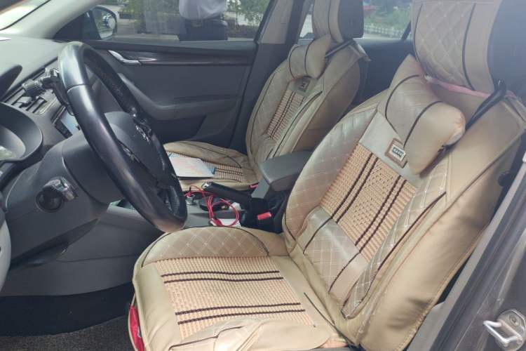 Used Skoda Octavia 2015 1.6L Manual Yijie Edition Left Front Seat