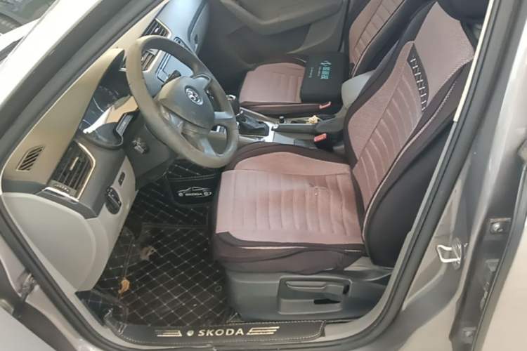 Used Skoda Octavia 2015 1.6L Automatic Yijie Edition Left Front Seat