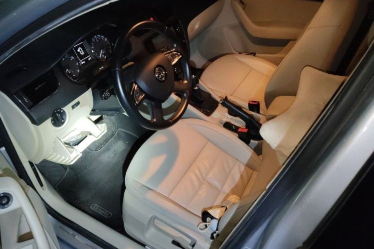 Used Skoda Octavia 2015 1.6L Automatic Yijun Edition Left Front Seat