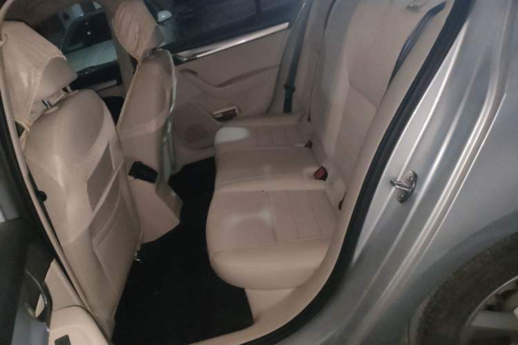 Used Skoda Octavia 2015 1.6L Automatic Yijie Edition Left Rear Seat