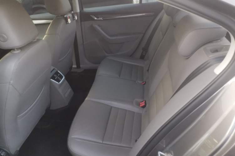 Used Skoda Octavia 2015 1.6L Automatic Yijun Edition Left Rear Seat