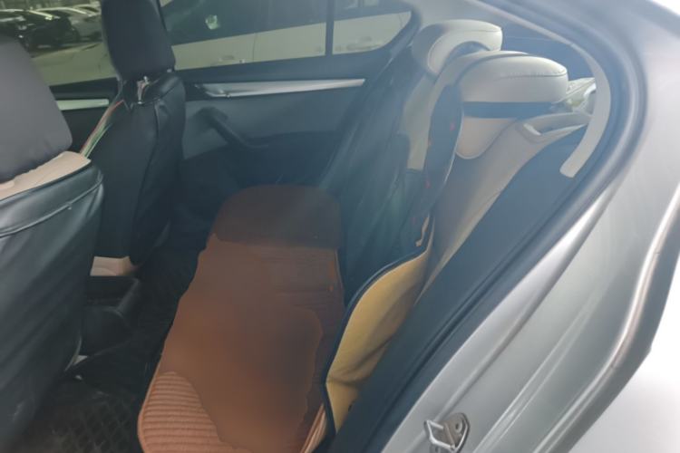 Used Skoda Octavia 2015 1.6L Manual Eado Edition Left Rear Seat