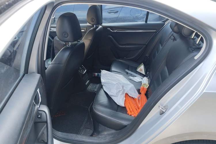 Used Skoda Octavia 2015 1.6L Manual Yijie Edition Left Rear Seat