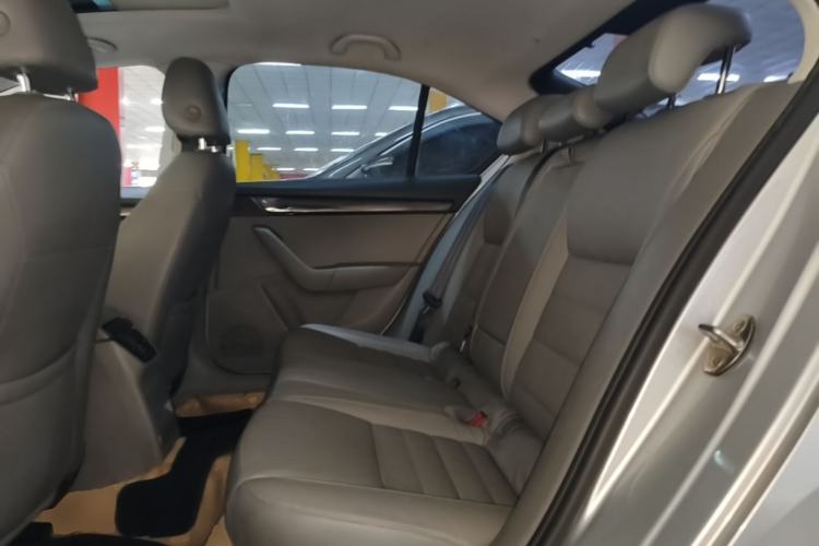 Used Skoda Octavia 2015 1.6L Automatic Yijun Edition Left Rear Seat