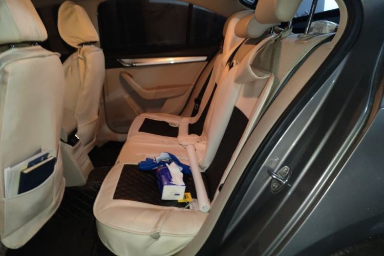 Used Skoda Octavia 2015 1.6L Automatic Yijie Edition Left Rear Seat
