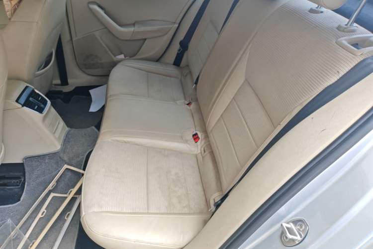 Used Skoda Octavia 2015 1.6L Automatic Yijie Edition Left Rear Seat