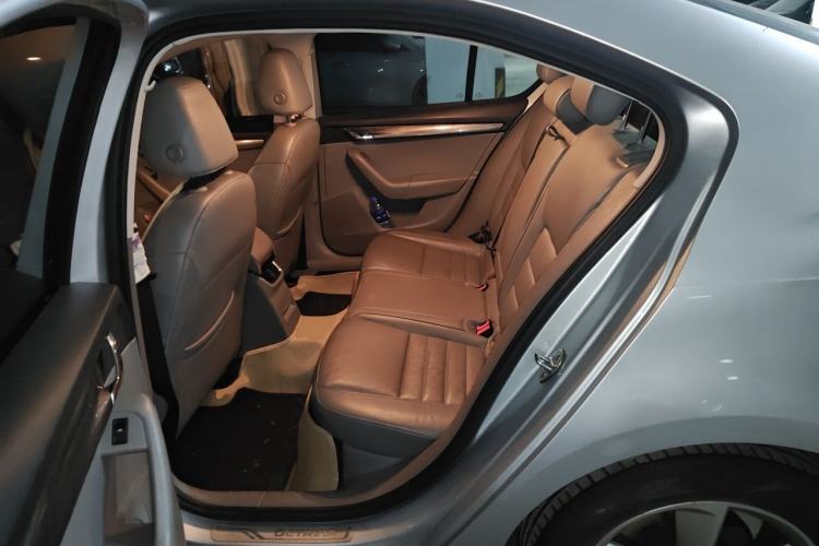 Used Skoda Octavia 2015 1.6L Automatic Yijun Edition Left Rear Seat