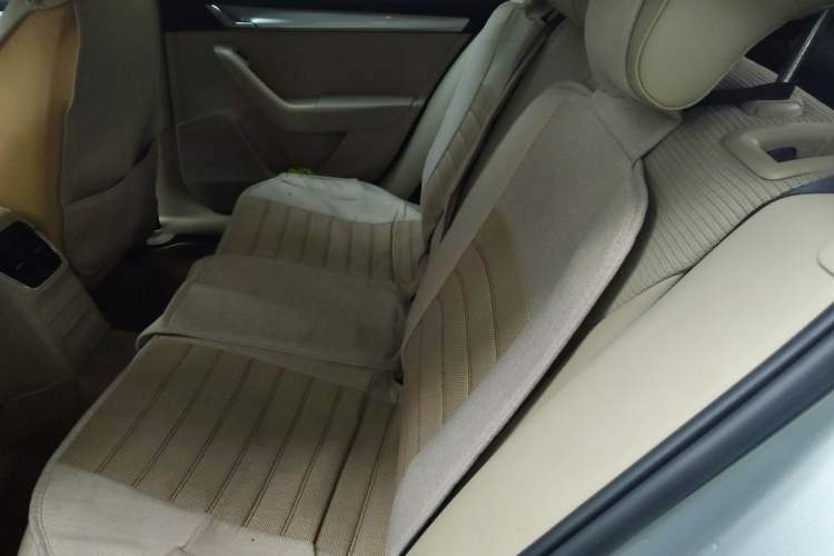 Used Skoda Octavia 2015 1.6L Manual Yijie Edition Left Rear Seat
