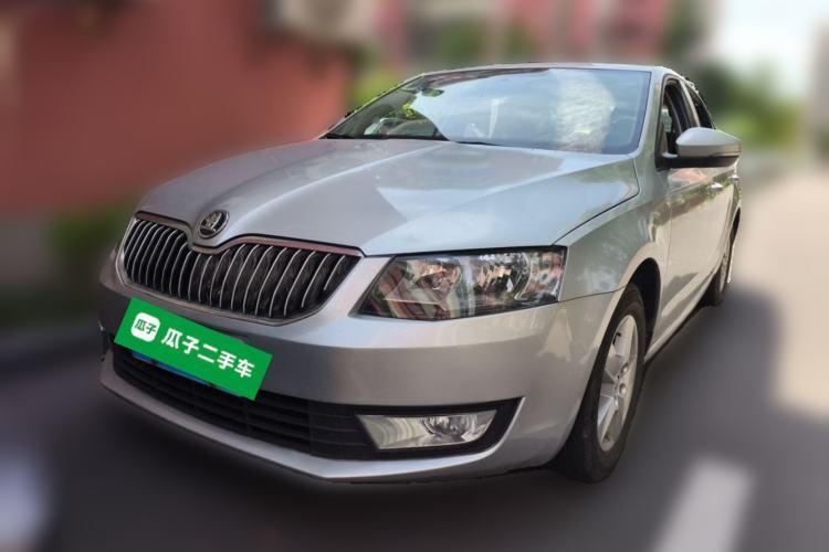 Skoda Octavia 2015 1.6L Manual Eado Edition مستعملة Guazi used car, China used car export, Used car for sale, Used cars, Cheapest cars for sale