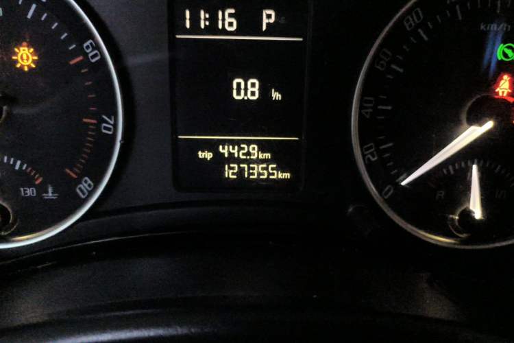 Used Skoda Octavia 2015 Classic Model 1.6L Automatic Yijie Version Odometer Close Up