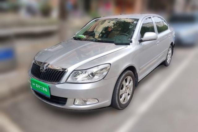 Ojetý Skoda Octavia 2015 Classic Model 1.6L Manual Eado Version