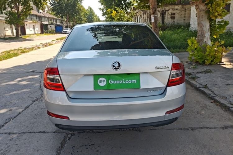 Used Skoda Octavia 2015 1.6L Automatic Yijie Edition Rear
