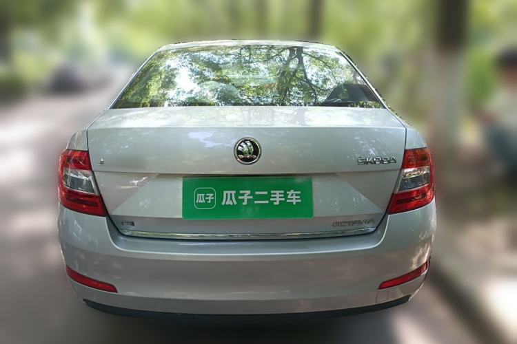 Used Skoda Octavia 2015 1.4TSI DSG Yijun Edition Rear