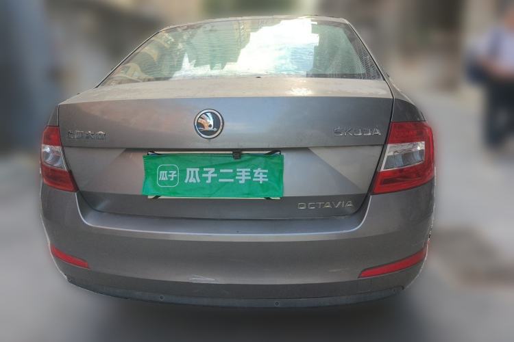 Used Skoda Octavia 2015 1.6L Automatic Yijie Edition Rear