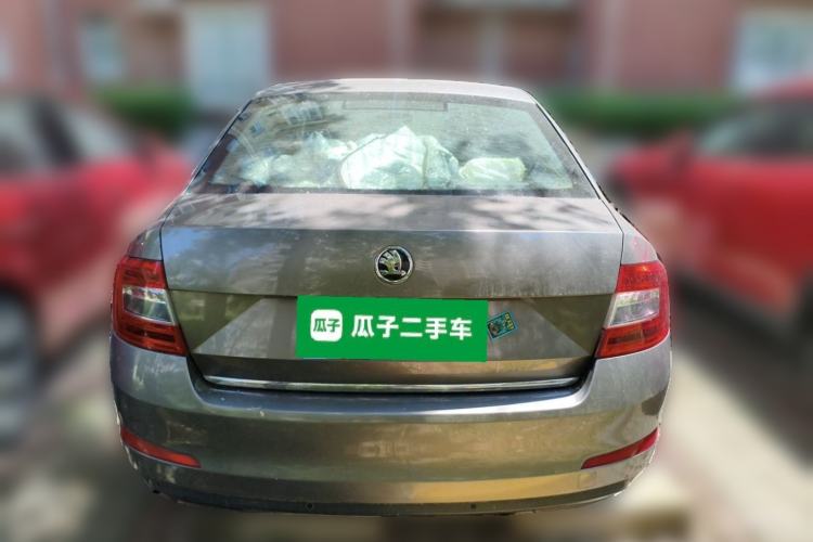 Used Skoda Octavia 2015 1.6L Automatic Yijun Edition Rear