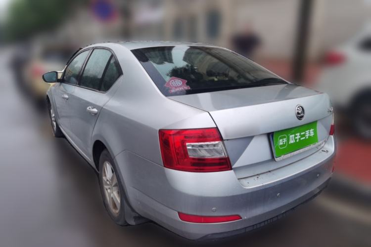 Used Skoda Octavia 2015 1.6L Automatic Eado Edition Rear Left 45 Deg