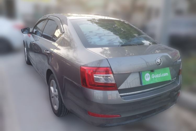 Used Skoda Octavia 2015 1.6L Automatic Yijun Edition Rear Left 45 Deg