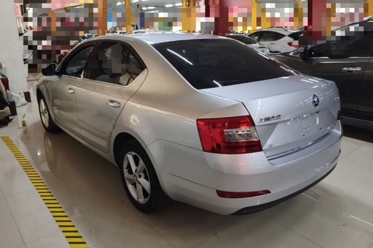 Used Skoda Octavia 2015 1.6L Automatic Yijun Edition Rear Left 45 Deg