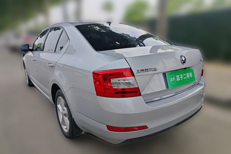 Used Skoda Octavia 2015 1.6L Automatic Yijun Edition Rear Left 45 Deg