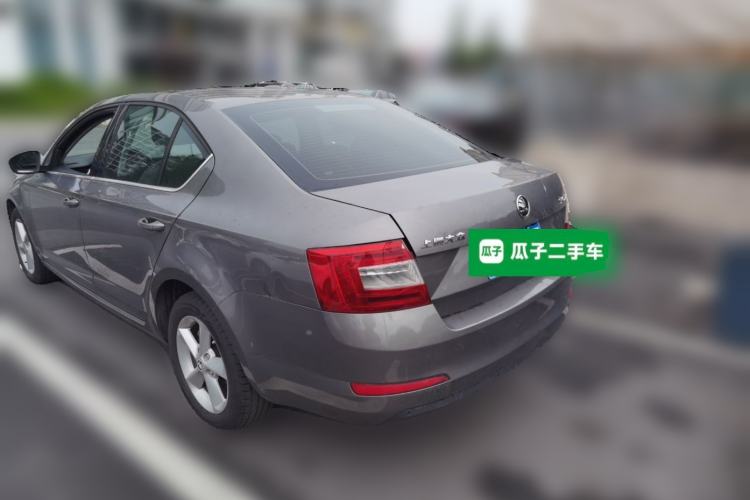 Used Skoda Octavia 2015 1.4TSI DSG Yijun Edition Rear Left 45 Deg