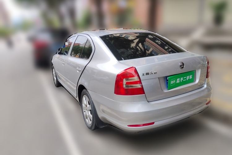 Used Skoda Octavia 2015 Classic Model 1.6L Manual Eado Version Rear Left 45 Deg