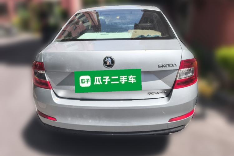 Used Skoda Octavia 2015 1.6L Manual Eado Edition Rear