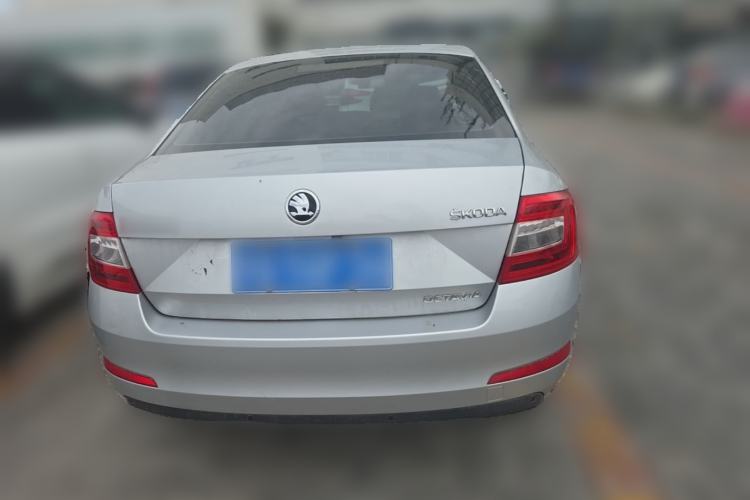 Used Skoda Octavia 2015 1.6L Automatic Yijie Edition Rear