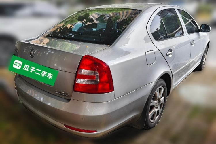 Used Skoda Octavia 2015 Classic Model 1.6L Automatic Yijie Version Rear Right 45 Deg