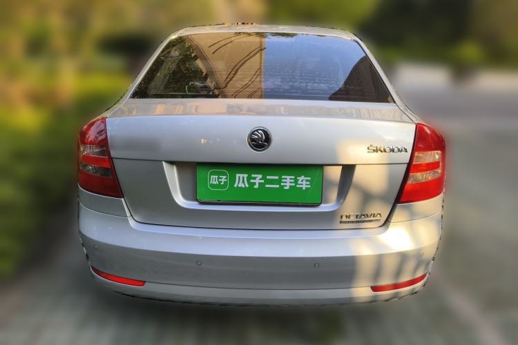 Used Skoda Octavia 2015 Classic Model 1.6L Automatic Yijie Version Rear