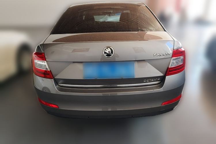 Used Skoda Octavia 2015 1.6L Manual Yijun Edition Rear