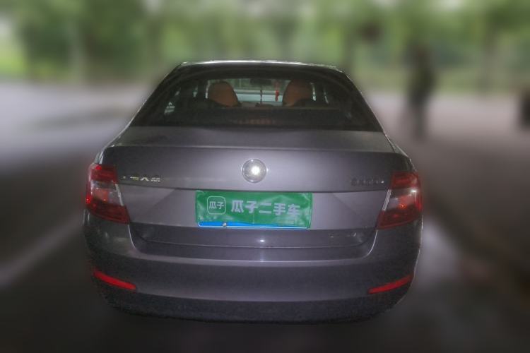 Used Skoda Octavia 2015 1.6L Automatic Yijie Edition Rear