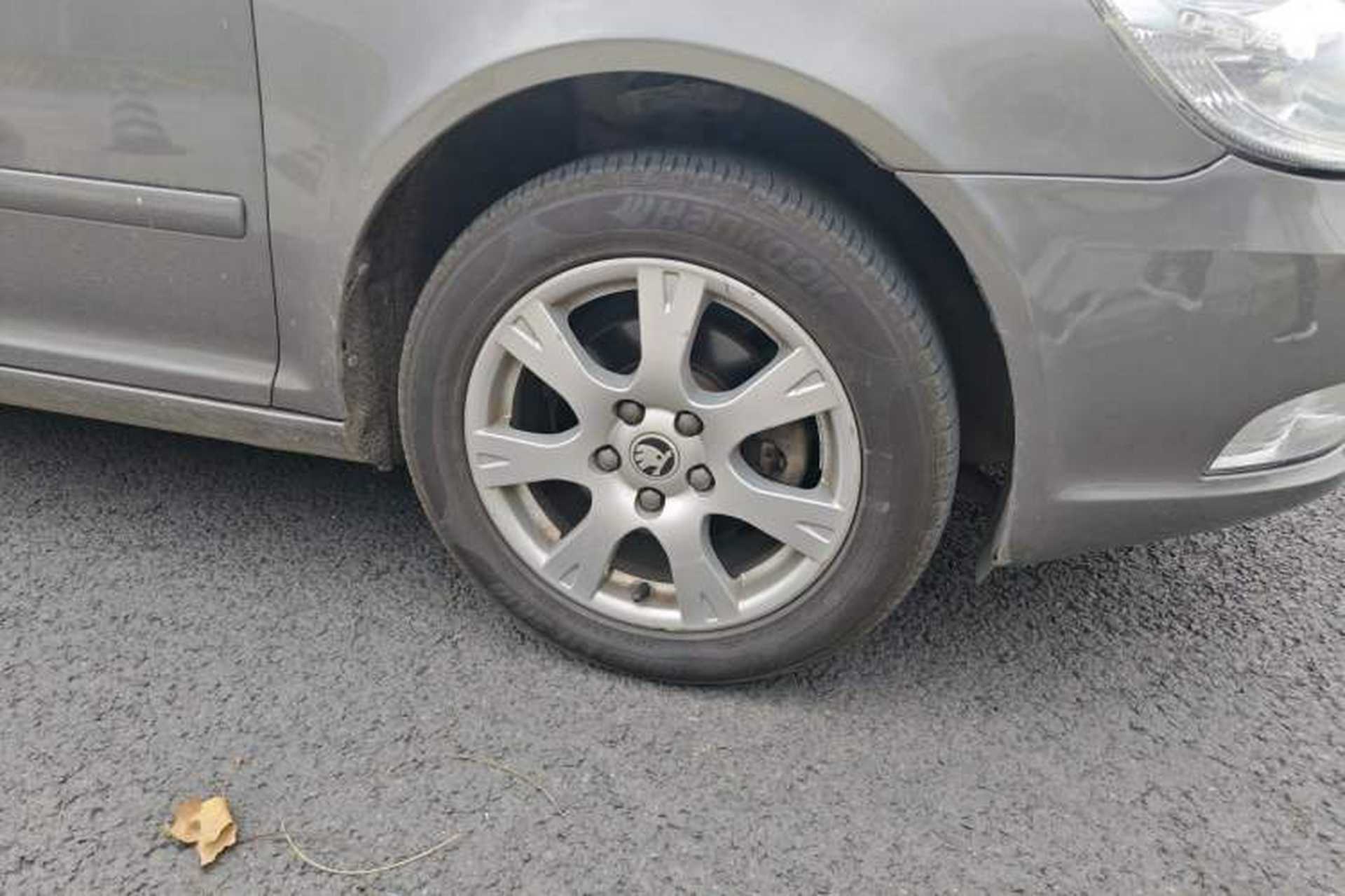Used Skoda Octavia 2015 Classic Model 1.6L Manual Yijie Edition Right Front Wheel Hub