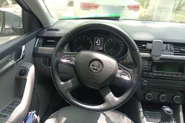 Used Skoda Octavia 2015 1.4TSI DSG Yijun Edition Steering Wheel