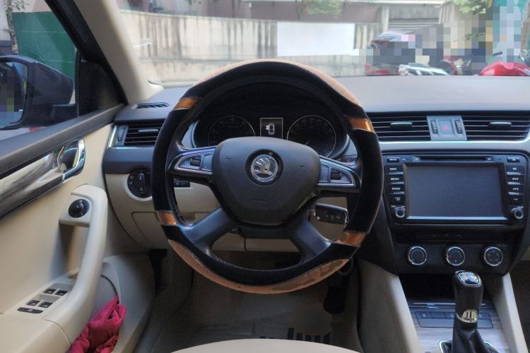 Used Skoda Octavia 2015 1.4TSI DSG Yijun Edition Steering Wheel