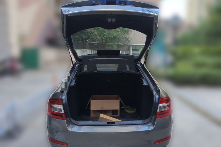 Used Skoda Octavia 2015 1.4TSI DSG Yijun Edition Trunk