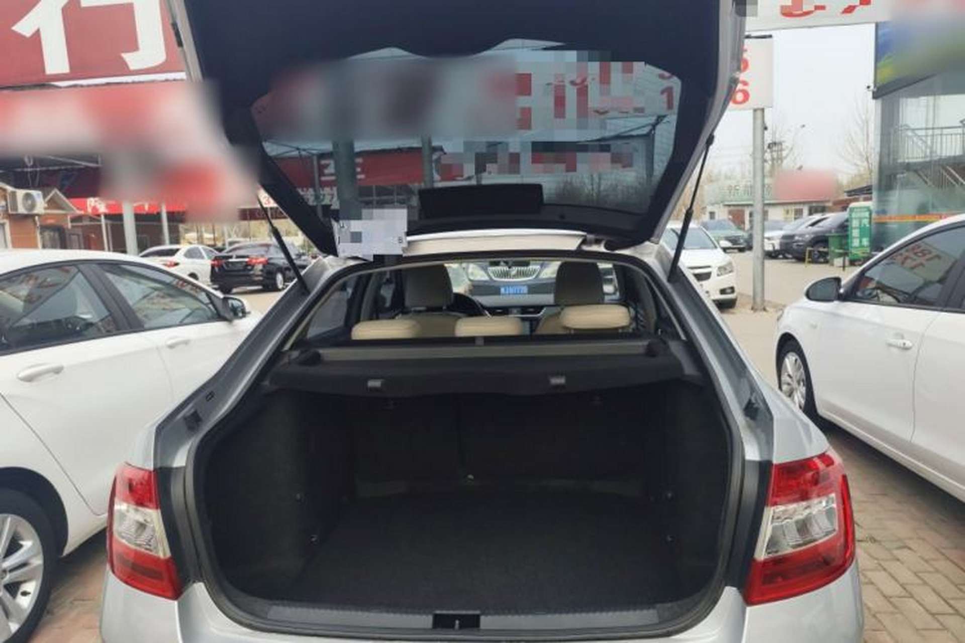 Used Skoda Octavia 2015 1.6L Automatic Yijun Edition Trunk