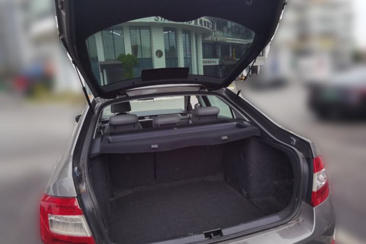 Used Skoda Octavia 2015 1.4TSI DSG Yijun Edition Trunk
