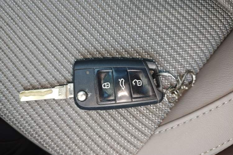 Used Skoda Octavia 2015 1.6L Automatic Yijie Edition Vehicle Key