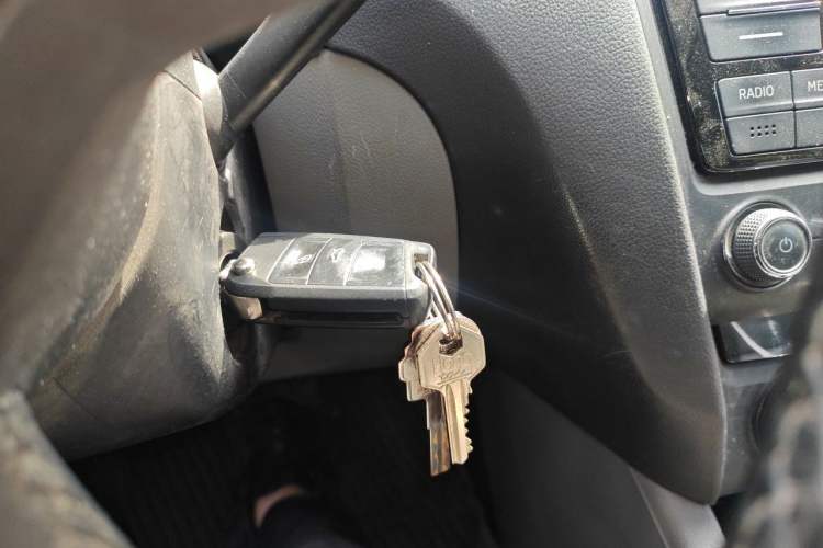 Used Skoda Octavia 2015 1.6L Automatic Yijun Edition Vehicle Key