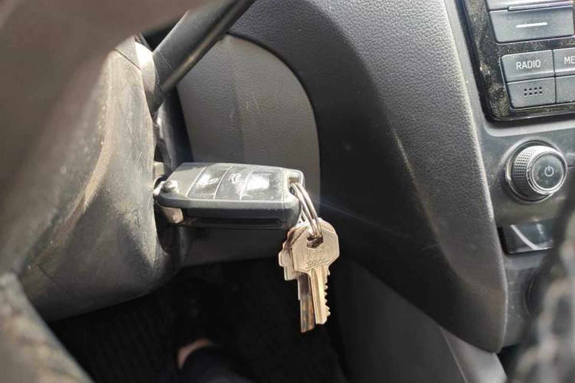Used Skoda Octavia 2015 1.6L Automatic Yijun Edition Vehicle Key