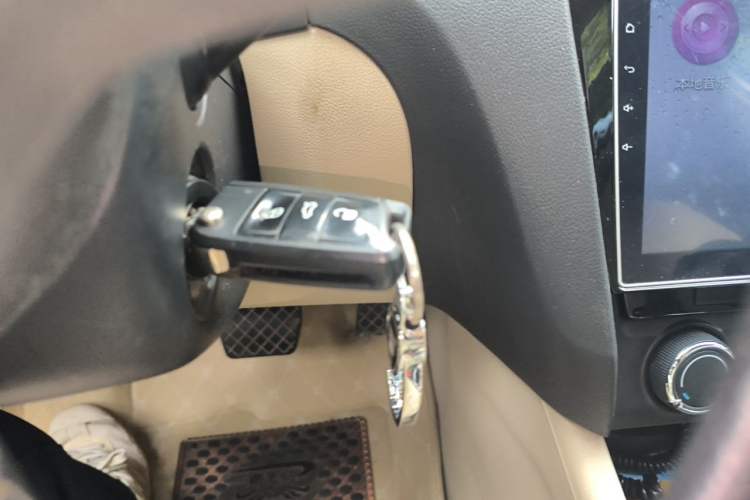 Used Skoda Octavia 2015 1.6L Automatic Yijun Edition Vehicle Key