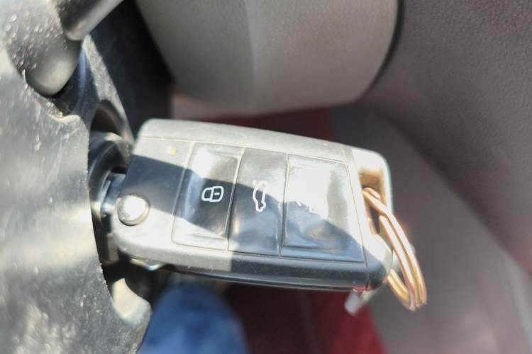 Used Skoda Octavia 2015 1.6L Automatic Yijun Edition Vehicle Key