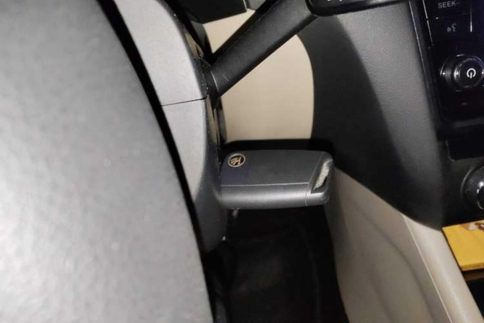 Used Skoda Octavia 2015 1.6L Automatic Yijun Edition Vehicle Key