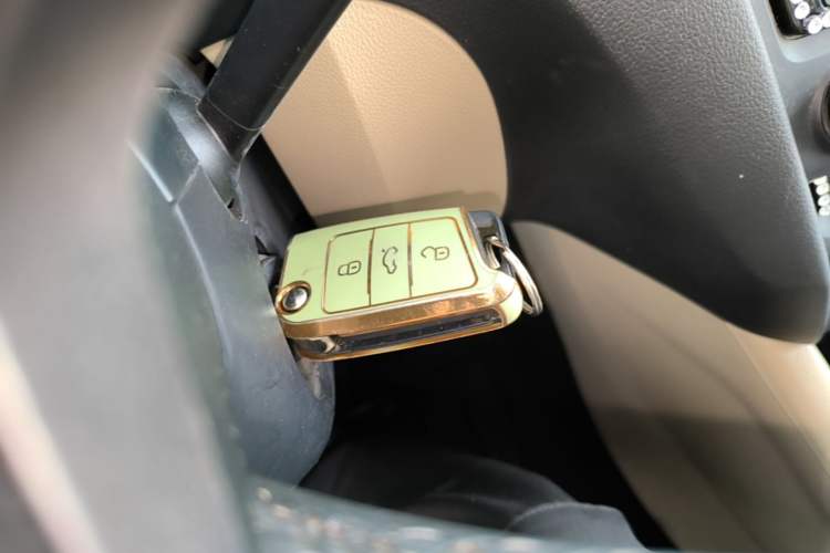 Used Skoda Octavia 2015 1.6L Automatic Yijun Edition Vehicle Key