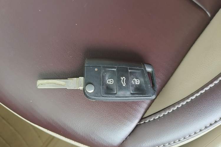 Used Skoda Octavia 2015 1.6L Automatic Yijie Edition Vehicle Key
