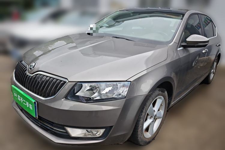 Used Skoda Octavia 2015 1.6L Automatic Yijun Edition Guazi used car, China used car export, Used car for sale, Used  cars, Cheapest cars for sale