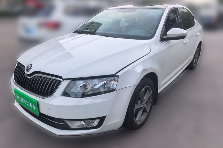 Used Skoda Octavia 2015 1.6L Automatic Yijun Edition Guazi used car, China used car export, Used car for sale, Used cars, Cheapest cars for sale