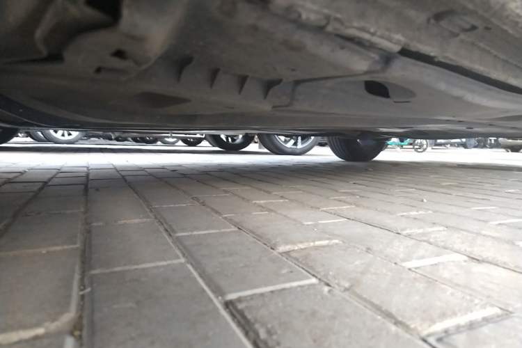 Used Skoda Octavia 2015 1.6L Manual Yijie Edition Chassis Front Left